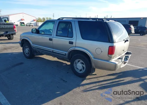 2000 Chevrolet Blazer Lt from USA, damaged, VIN 1GNDT13W5Y2245883